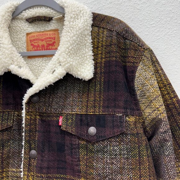 Levis Plaid Type III Sherpa Lined Trucker Snap Button Jacket Mens size Large - Picture 3 of 9